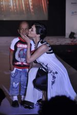 at Smiles foundation Fashion Show in ITC Maratha, Parel,  Mumbai on 17th Feb 2013 (52).JPG